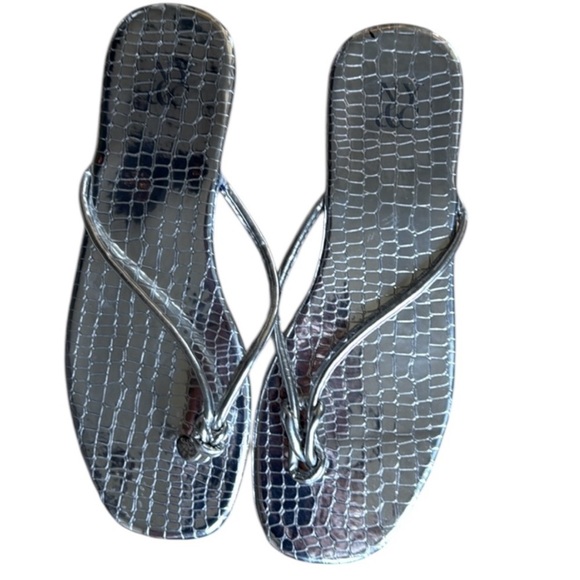 NY & C Lady silver snake print flip-flop very good condition euro 40 US 8 1/2 - Picture 1 of 9